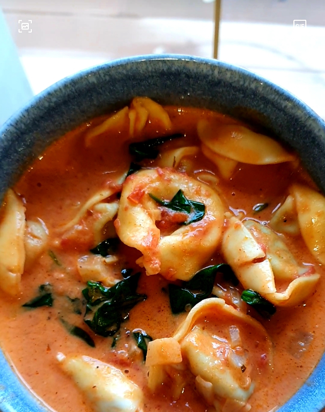 zupa pomidorowa z tortellini