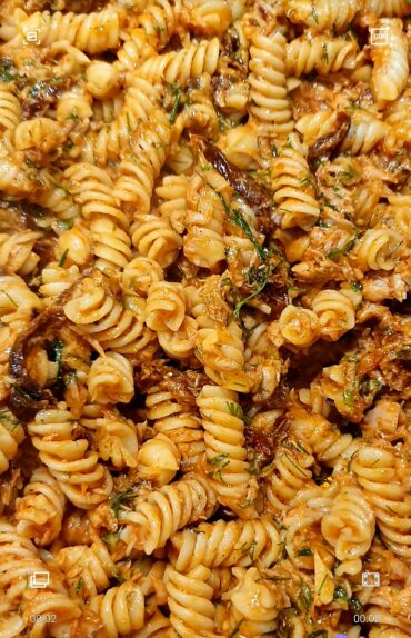 canned tuna pasta tomato sauce