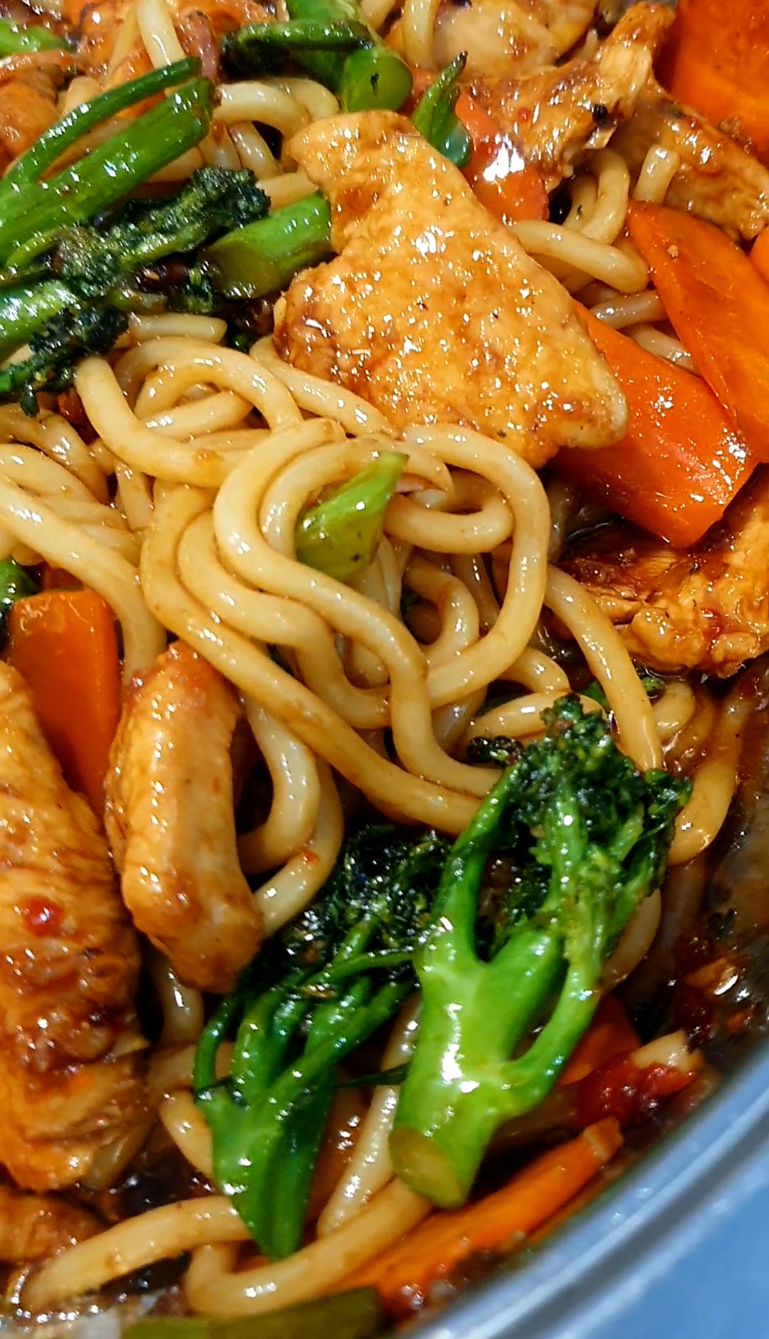 makaron udon z kurczakiem