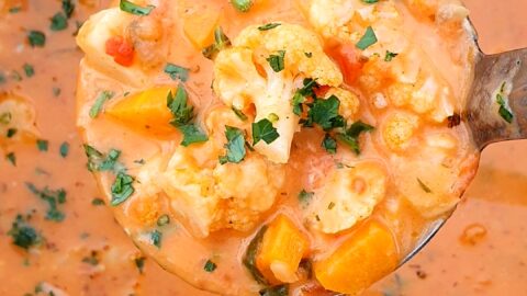 Creamy tomato cauliflower soup
